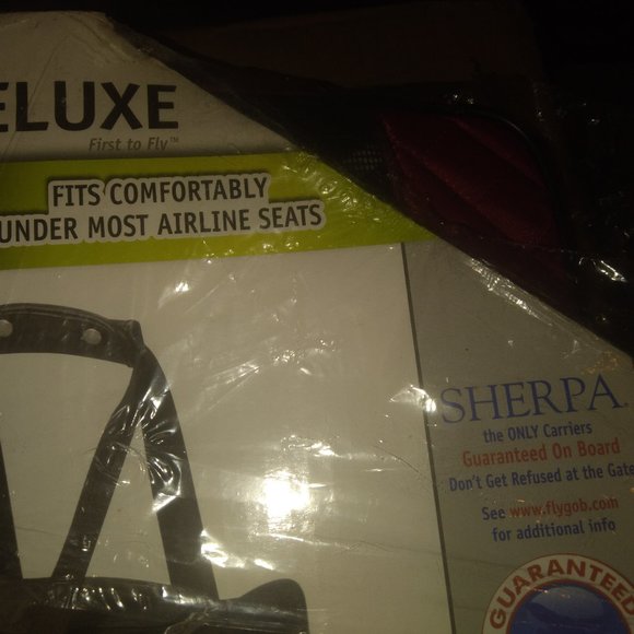 Sherpa orginal first to fly pet carrier - Picture 2 of 2